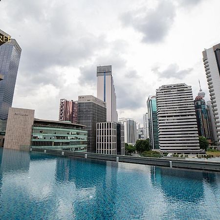 Ph Suites At Pavilion Bukit Bintang Куала-Лумпур Экстерьер фото The swimming pool at the 33rd floor of the hotel